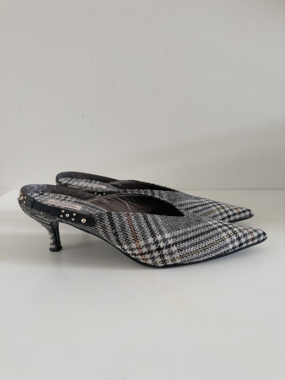 DOROTHEE SCHUMACHER • Check It Out Kitten Heel Pump in Grey - Picture 5 of 14
